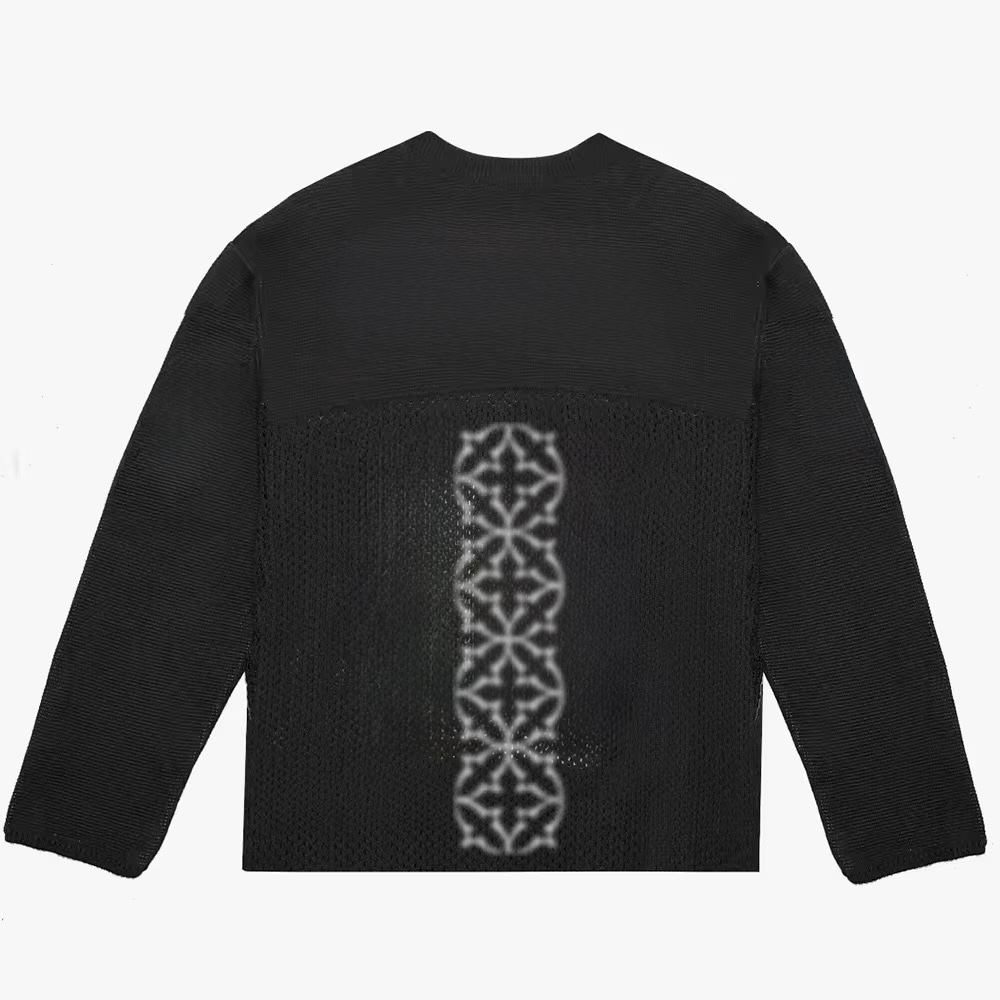 Knitted long sleeve sweater